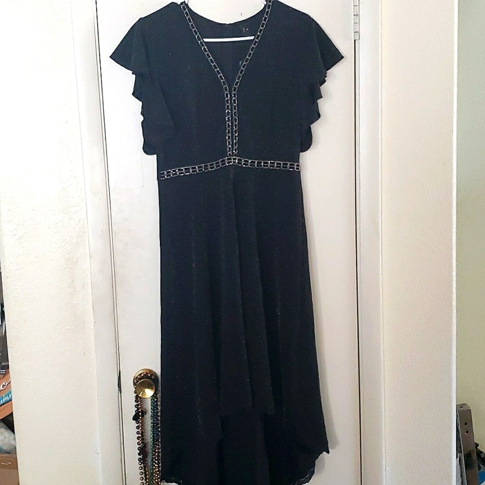 VFSHOW Black Glitter Ruffle Sleeve Gown with High/Low Lace Trimmed Hem Size M